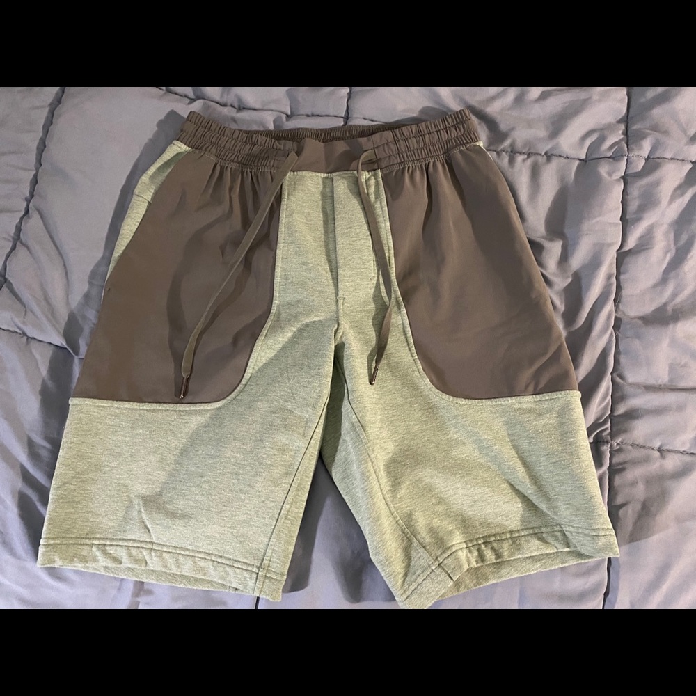 Lululemon mens sweat shorts